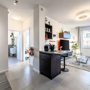 https://dimorauno-appartamento-domotico-a-5-stelle.hotelinveneto.com